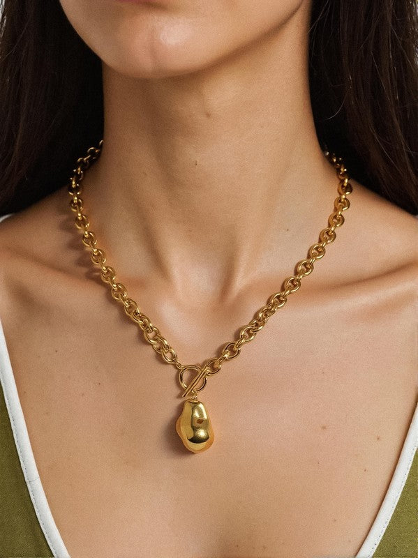 Large Pearl Gold Necklace